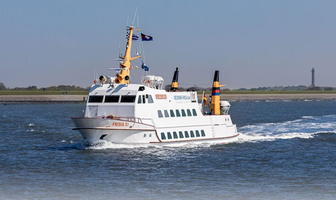 Ausflugsfahrten