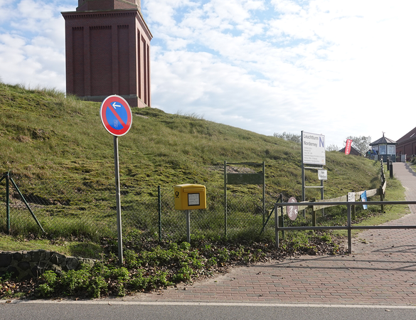 Postbriefkasten am Leuchtturm 1